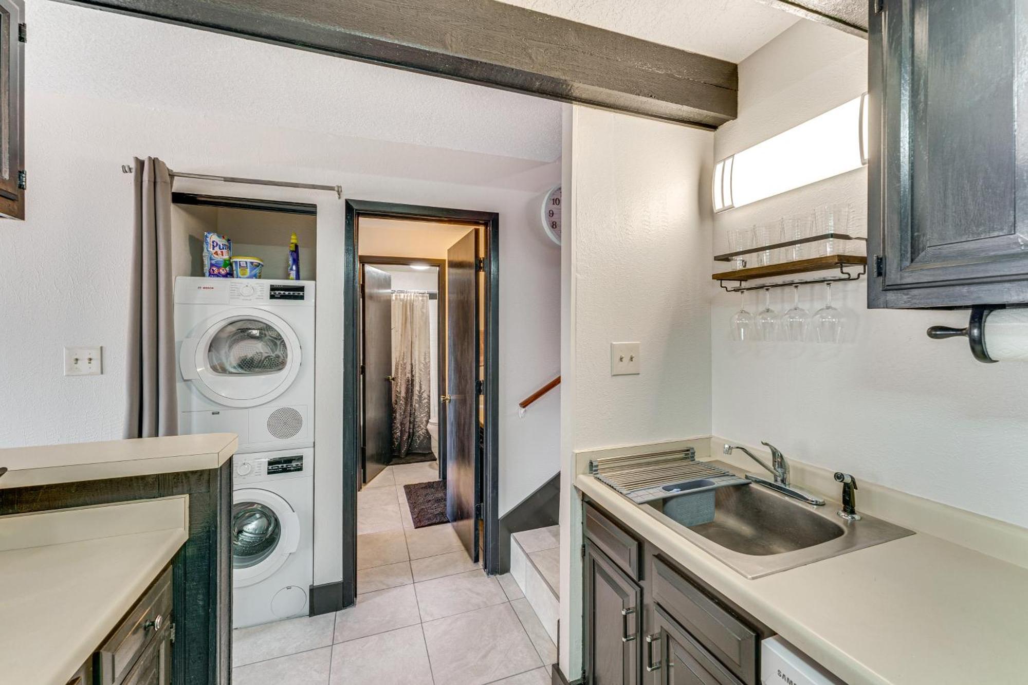 Angel Fire Mountain Condo Steps To Ski Resort! エクステリア 写真